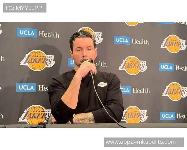 雷迪克谈球队人员短缺：我们已习惯并充满斗志与韧性